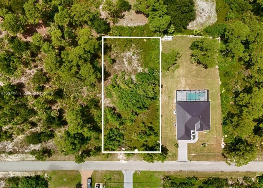 На продажу: $46,000 (0.50 acres)