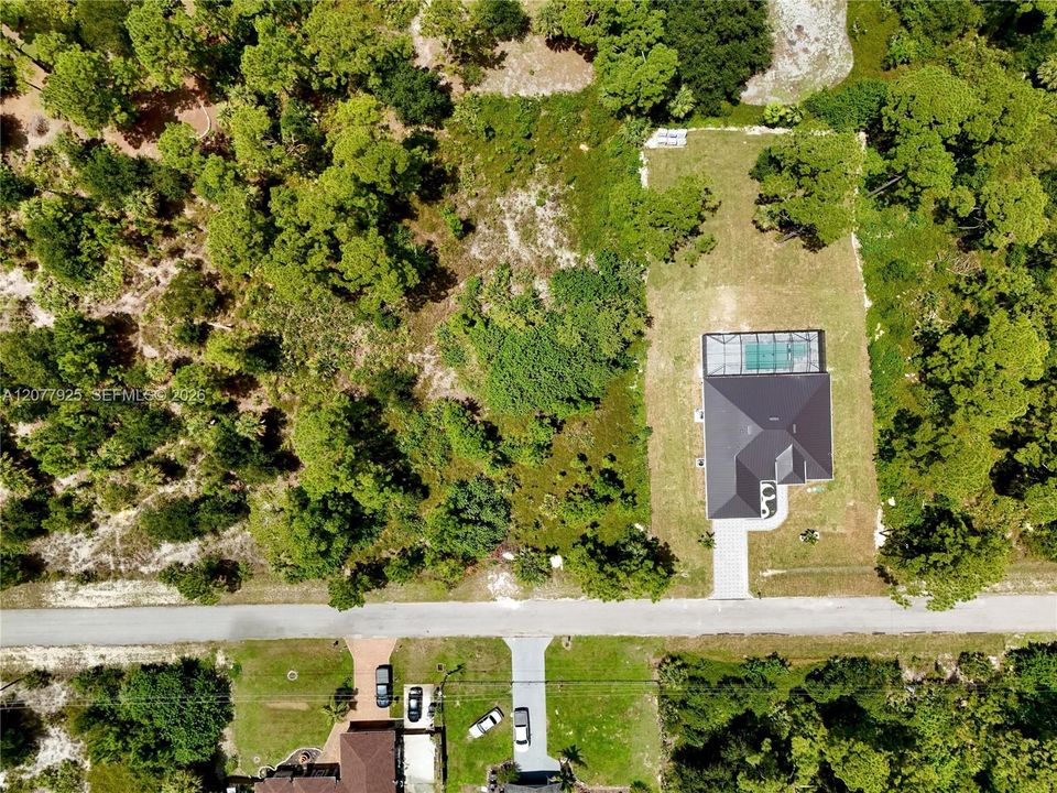 На продажу: $46,000 (0.50 acres)