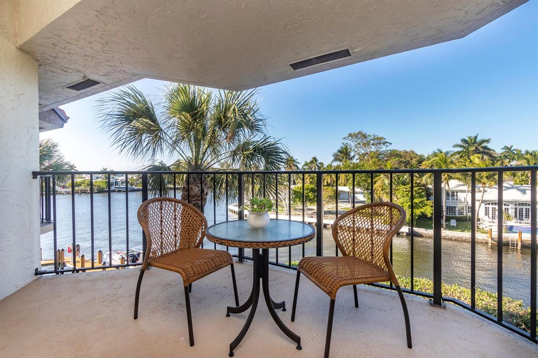 16 Kitchen Covered Balcony