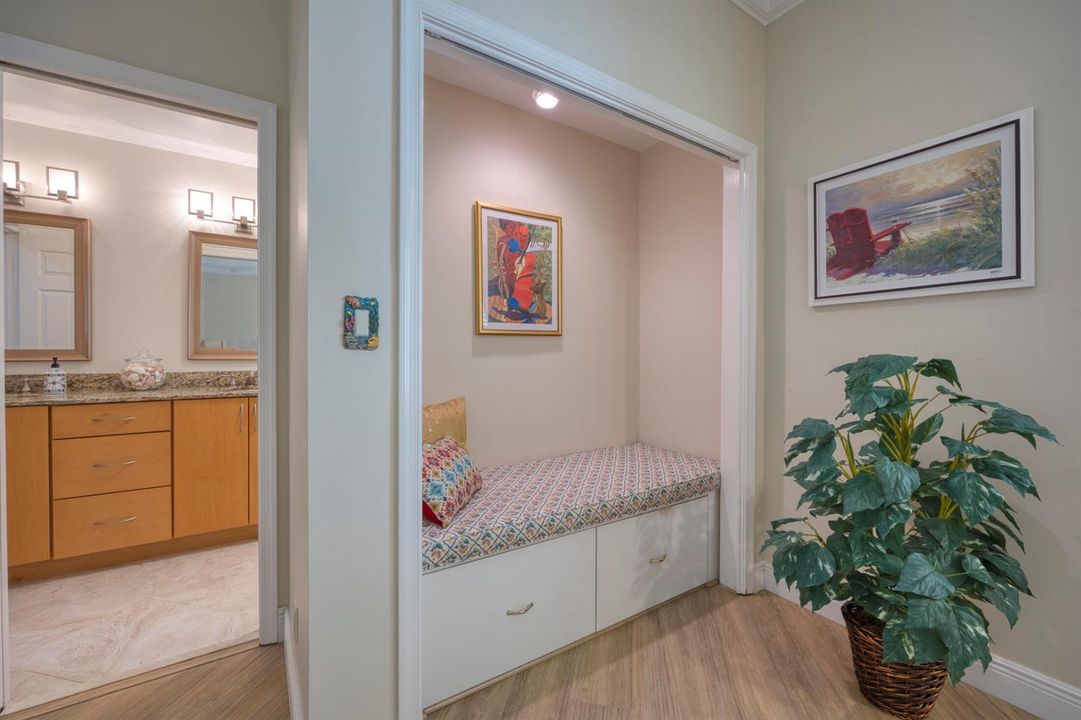26 Second Bedroom Nook