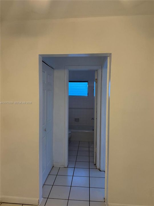 Activo con contrato: $1,400 (1 camas, 1 baños, 7464 Pies cuadrados)