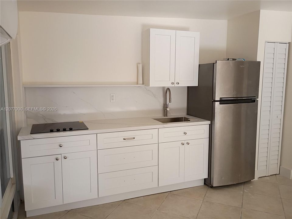 For Rent: $1,800 (0 beds, 1 baths, 2177 Square Feet)