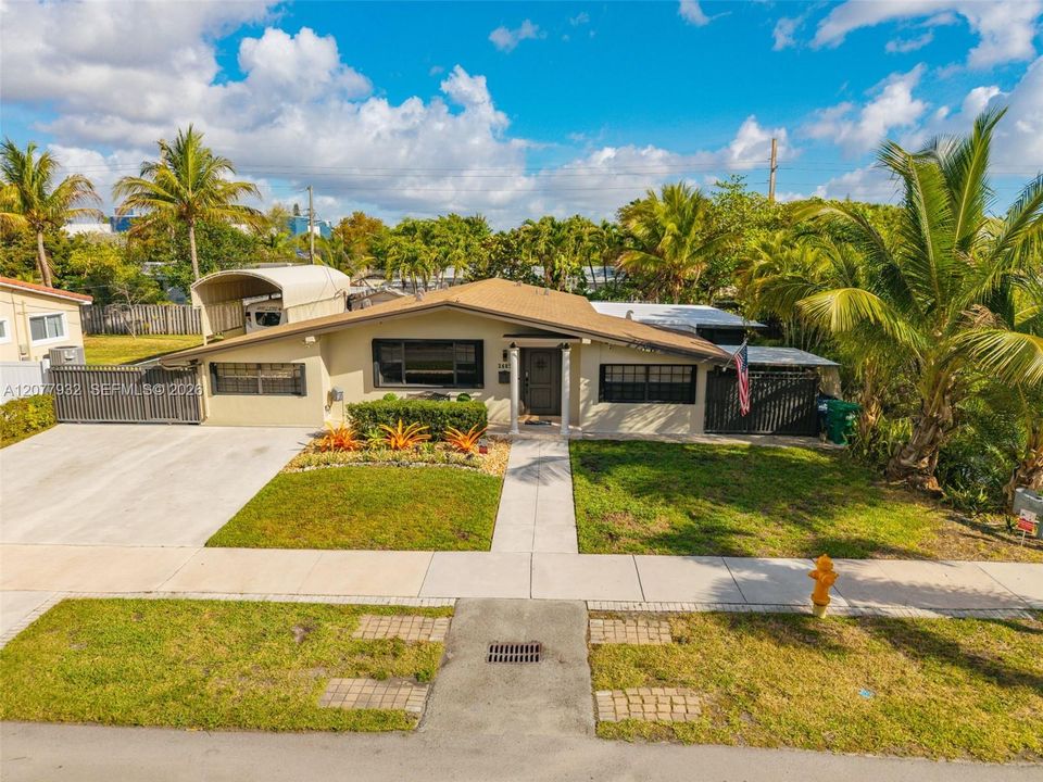 На продажу: $935,000 (4 спален, 3 ванн, 1584 Квадратных фут)