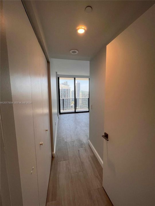 For Rent: $6,500 (2 beds, 2 baths, 1121 Square Feet)