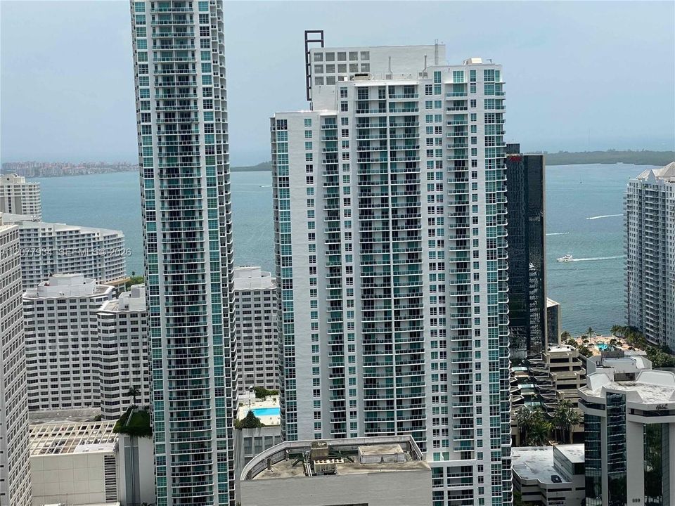 For Rent: $6,500 (2 beds, 2 baths, 1121 Square Feet)