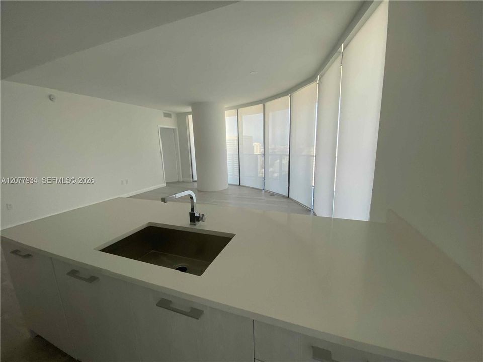 For Rent: $6,500 (2 beds, 2 baths, 1121 Square Feet)