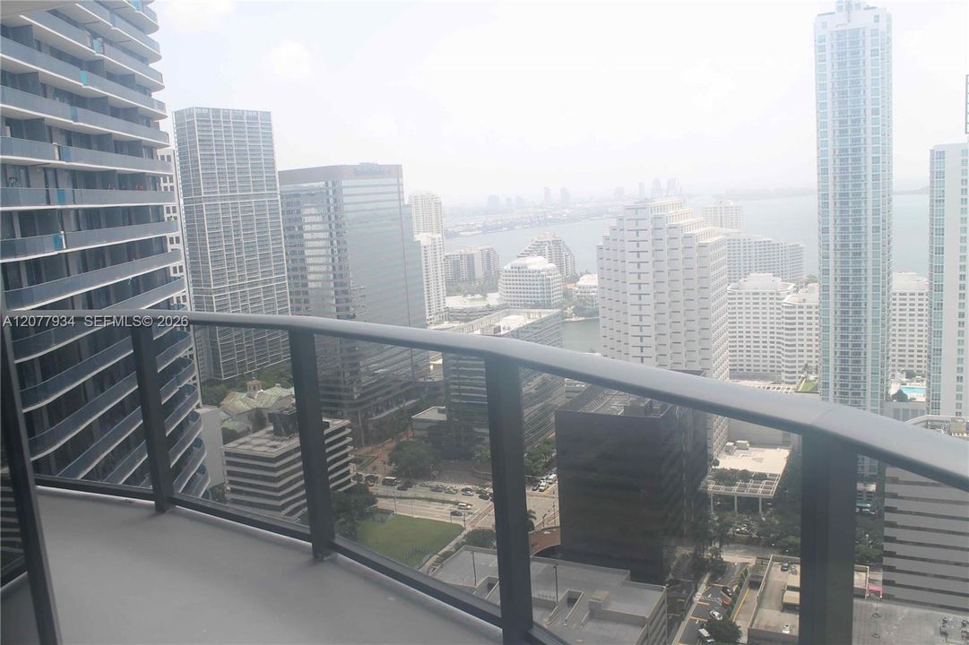 For Rent: $6,500 (2 beds, 2 baths, 1121 Square Feet)