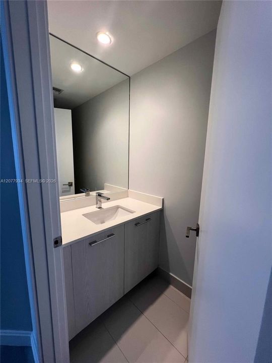 For Rent: $6,500 (2 beds, 2 baths, 1121 Square Feet)