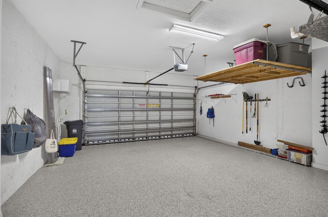 Almost new Garage Epoxy Floor