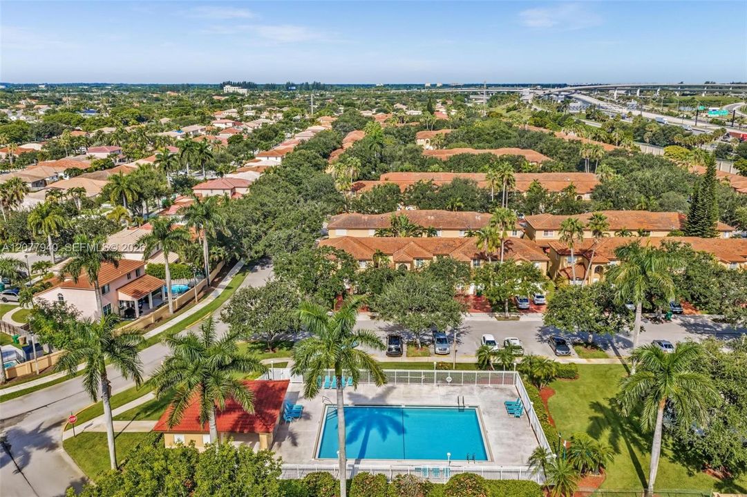 На продажу: $439,997 (3 спален, 2 ванн, 1446 Квадратных фут)
