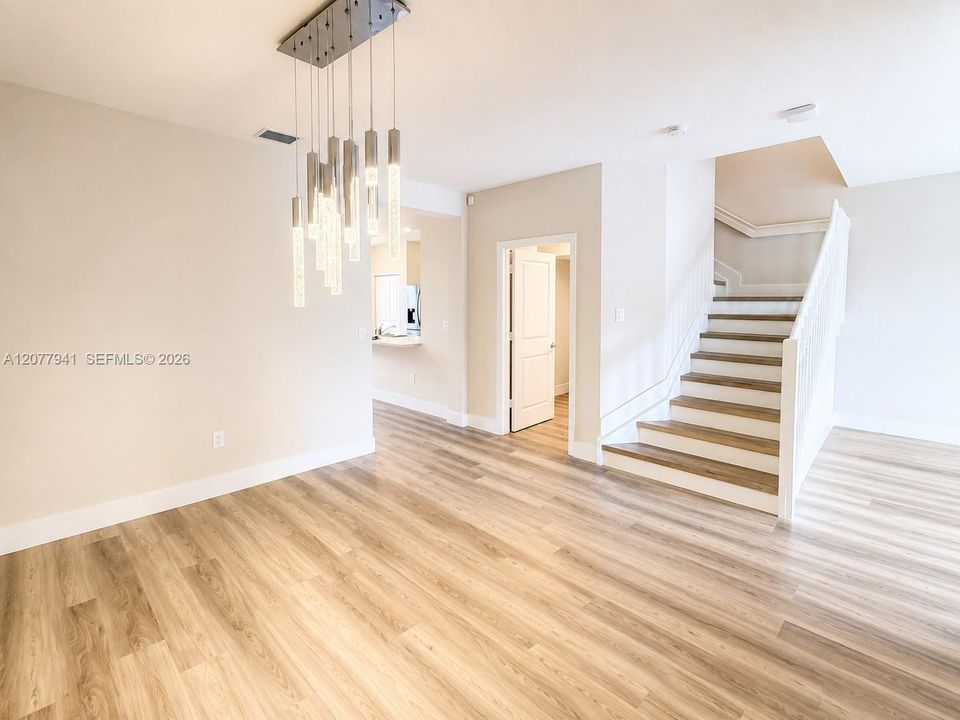 For Rent: $3,800 (4 beds, 2 baths, 1920 Square Feet)