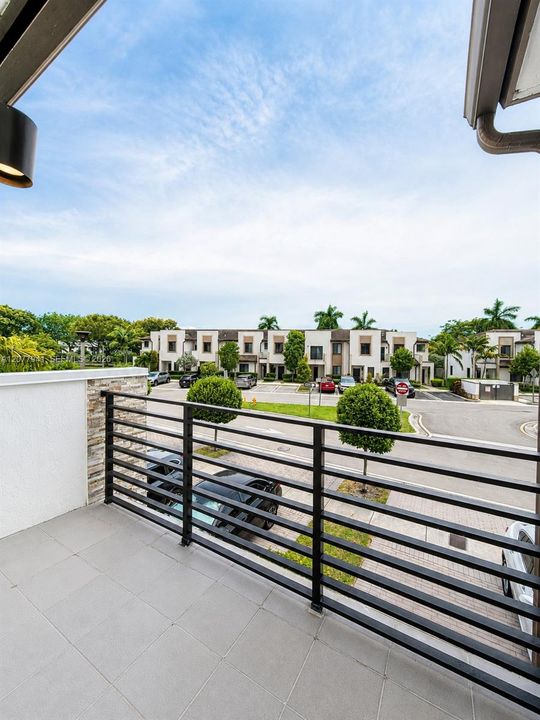 For Rent: $3,800 (4 beds, 2 baths, 1920 Square Feet)