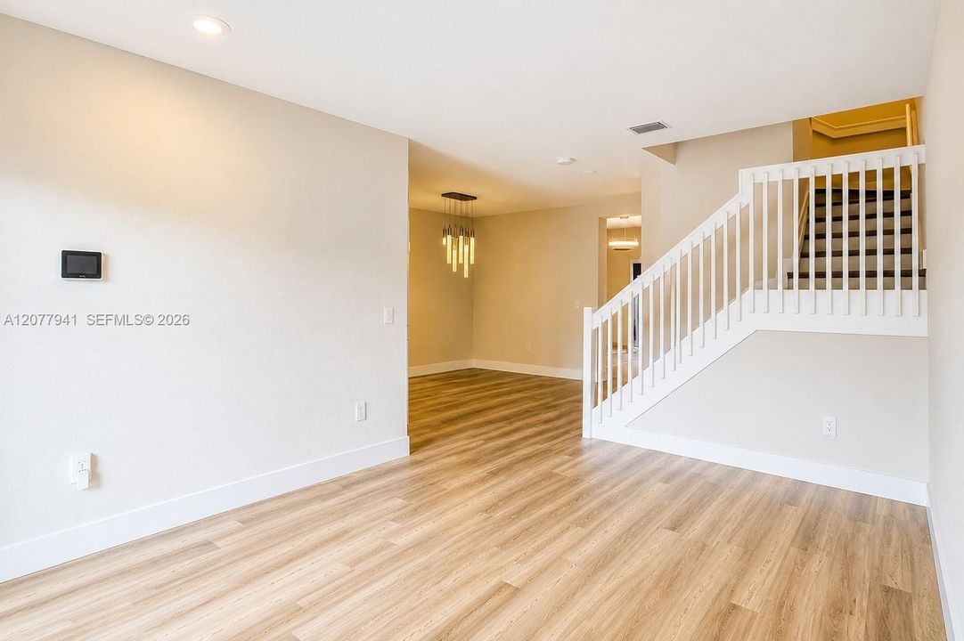For Rent: $3,800 (4 beds, 2 baths, 1920 Square Feet)