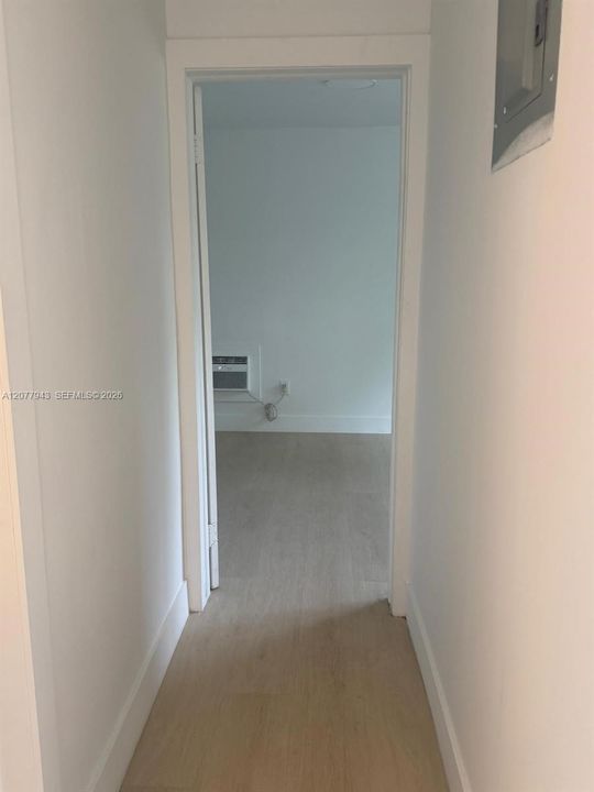 For Rent: $1,495 (1 beds, 1 baths, 3296 Square Feet)