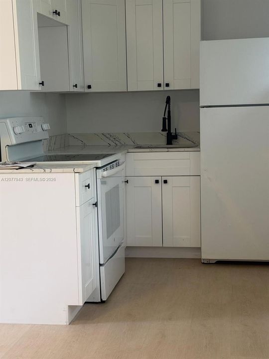 For Rent: $1,495 (1 beds, 1 baths, 3296 Square Feet)