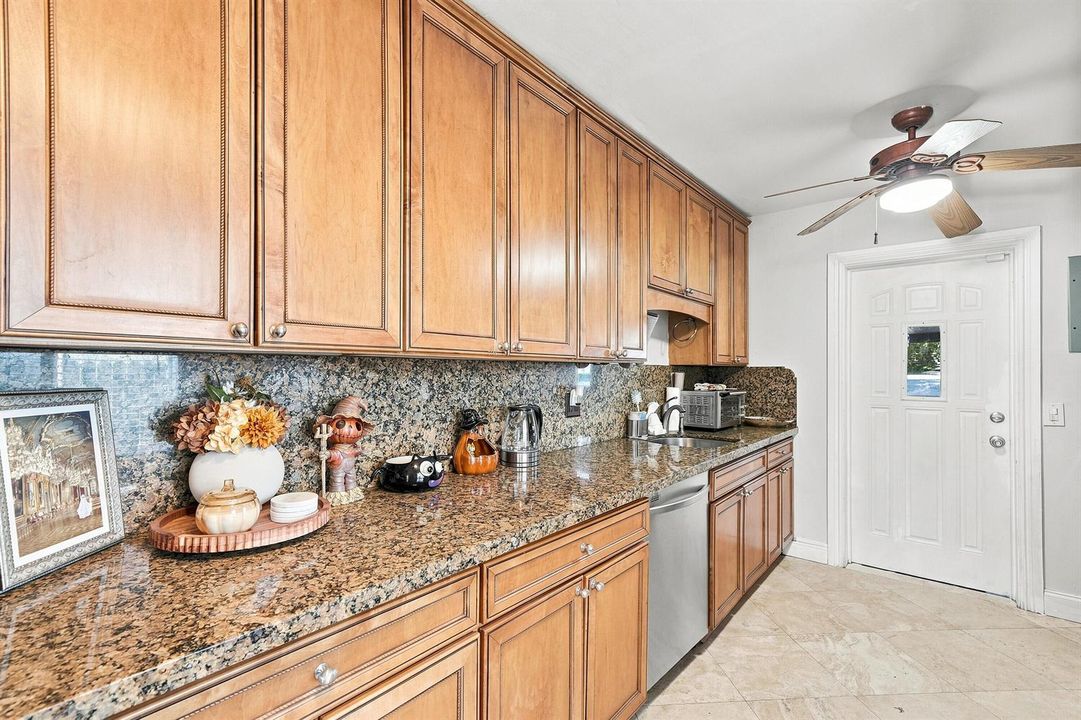 12_kitchen