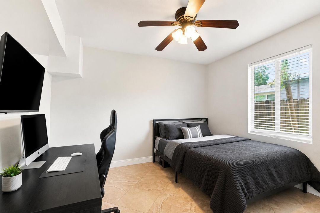 BEDROOM 3 (2)