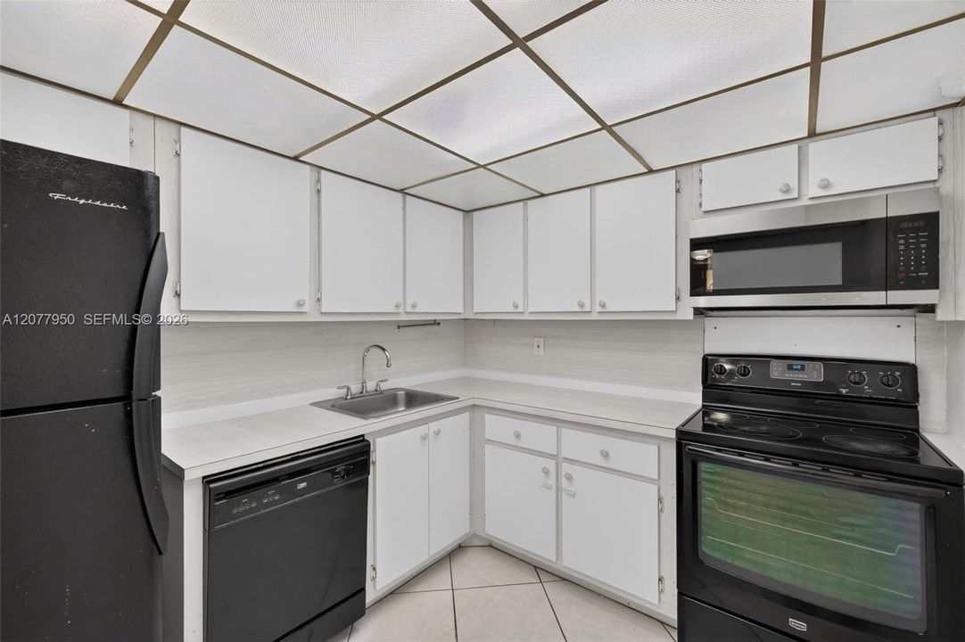 En Renta: $1,600 (1 camas, 2 baños, 1300 Pies cuadrados)