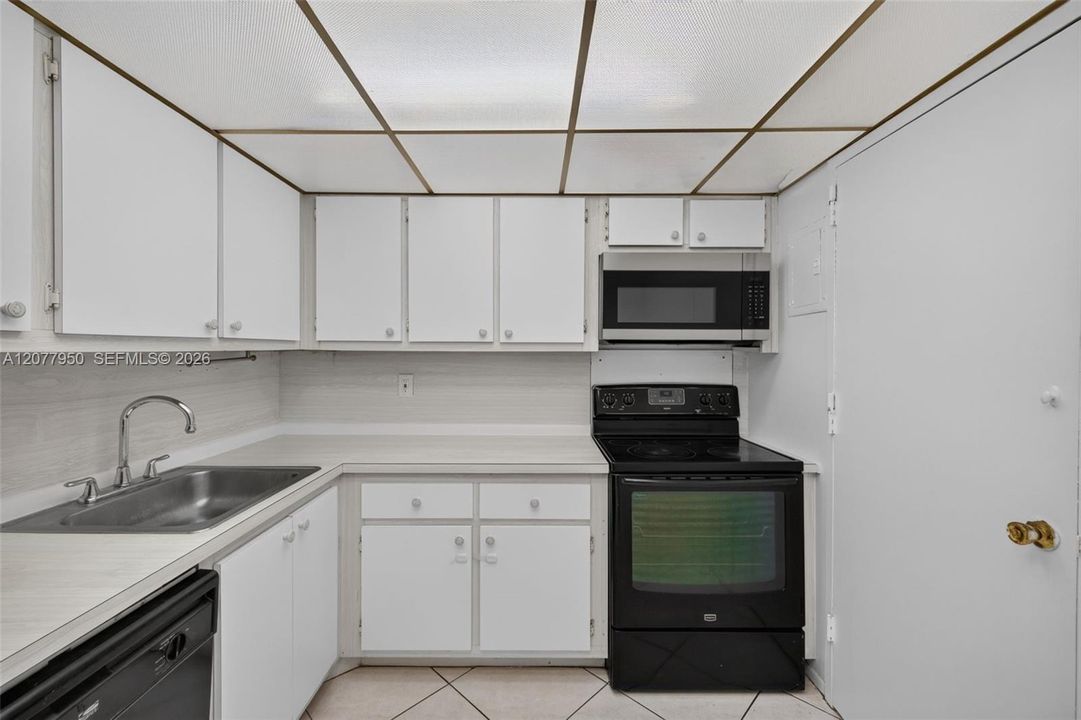 En Renta: $1,600 (1 camas, 2 baños, 1300 Pies cuadrados)