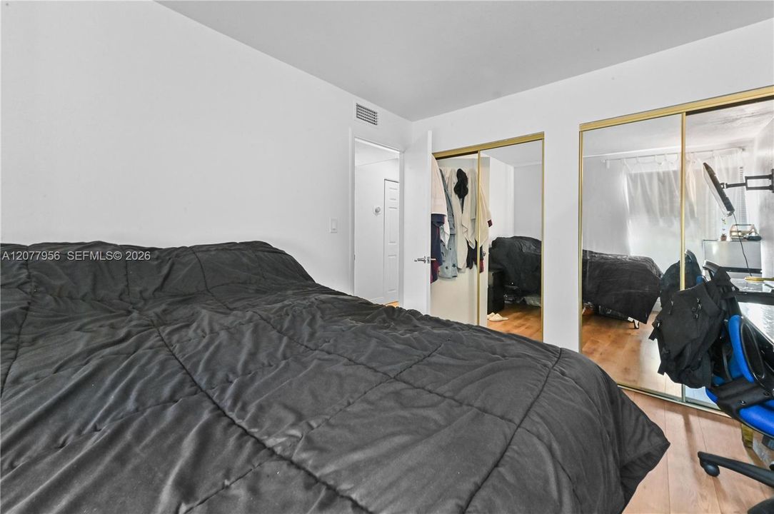 En Venta: $240,000 (2 camas, 2 baños, 1256 Pies cuadrados)