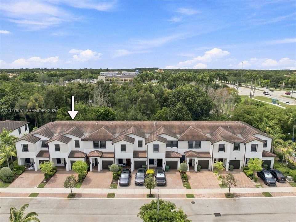 En Venta: $565,000 (4 camas, 2 baños, 1587 Pies cuadrados)