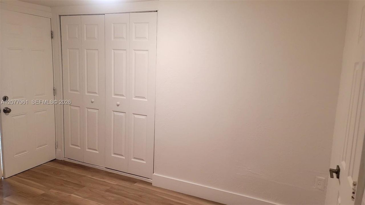For Rent: $850 (1 beds, 1 baths, 650 Square Feet)