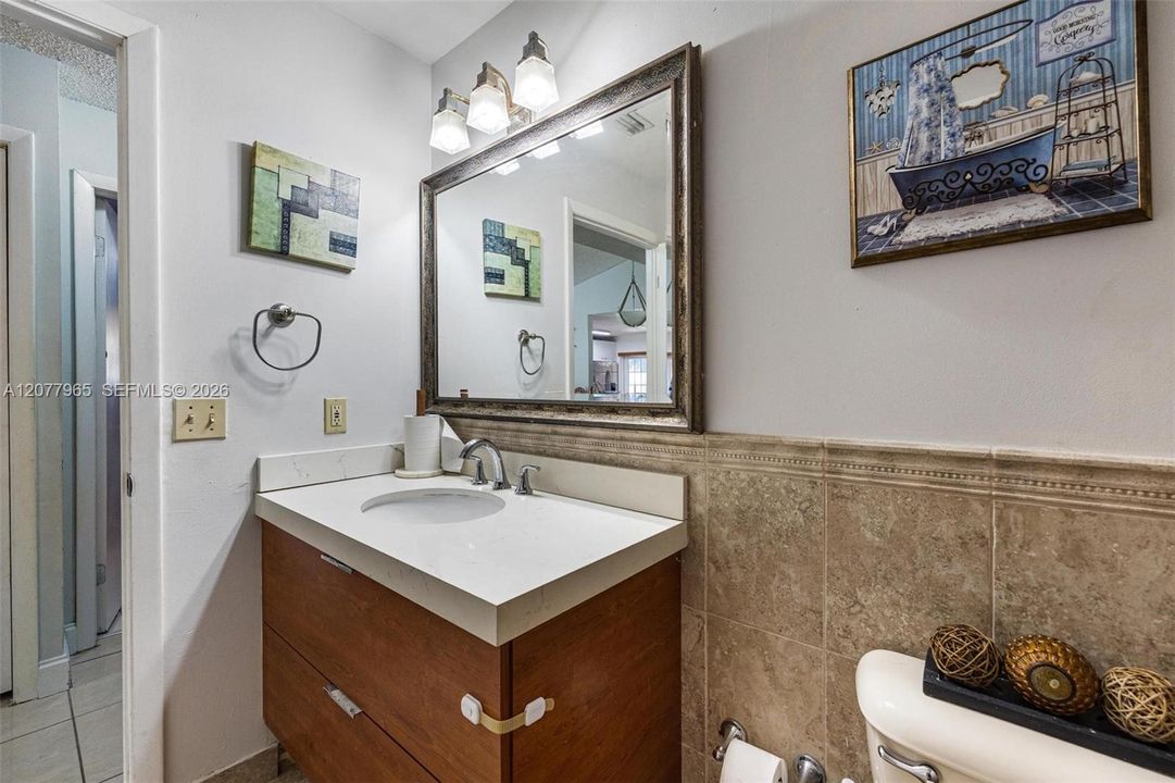 En Venta: $649,999 (4 camas, 2 baños, 1735 Pies cuadrados)