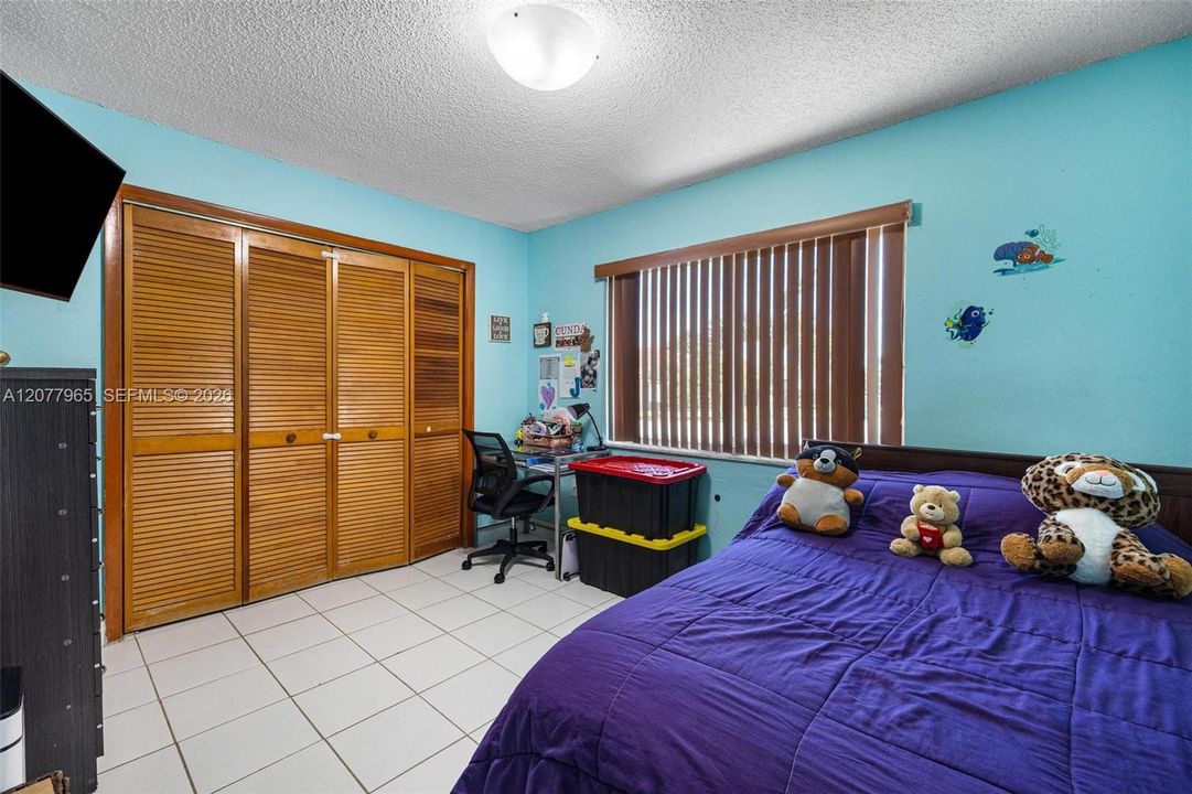 En Venta: $649,999 (4 camas, 2 baños, 1735 Pies cuadrados)