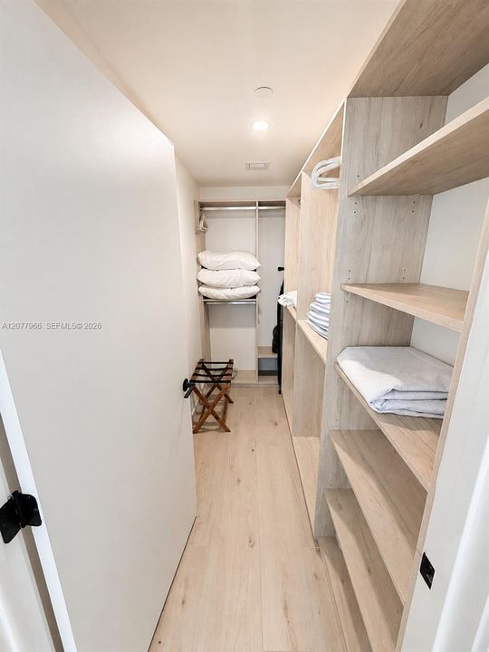 En Venta: $569,000 (1 camas, 1 baños, 527 Pies cuadrados)