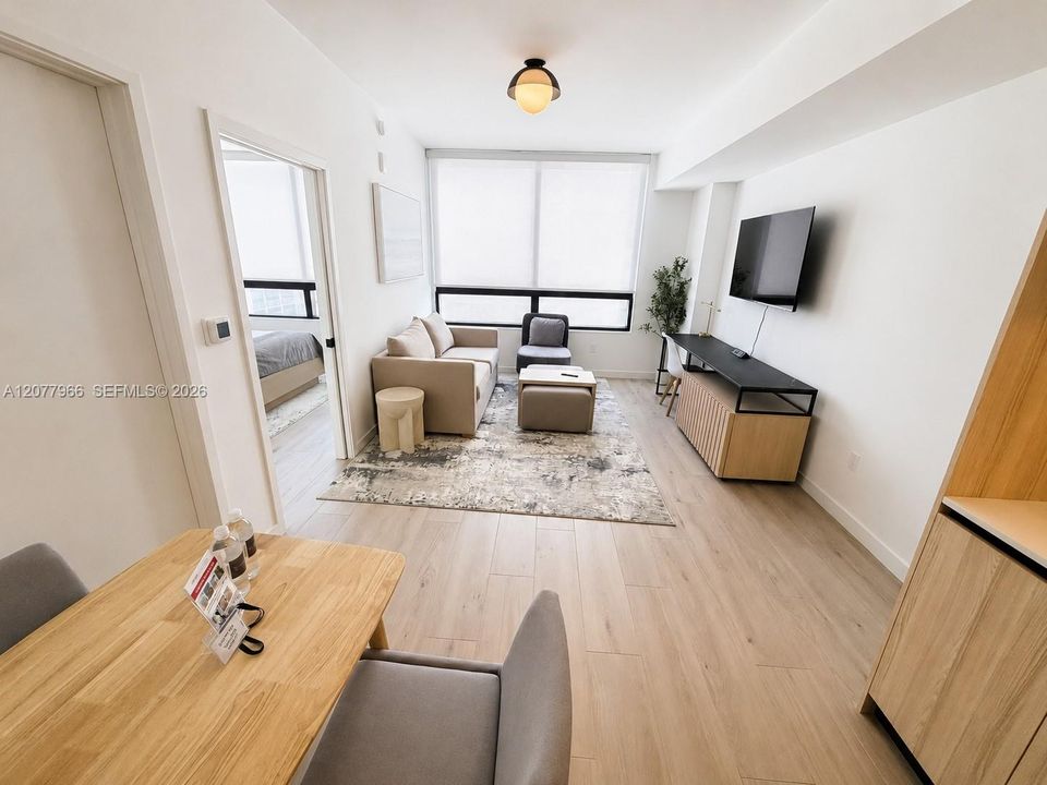 En Venta: $569,000 (1 camas, 1 baños, 527 Pies cuadrados)
