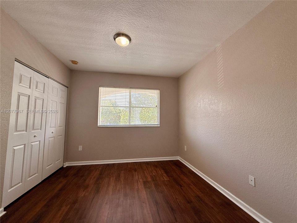 For Rent: $2,900 (3 beds, 2 baths, 1306 Square Feet)