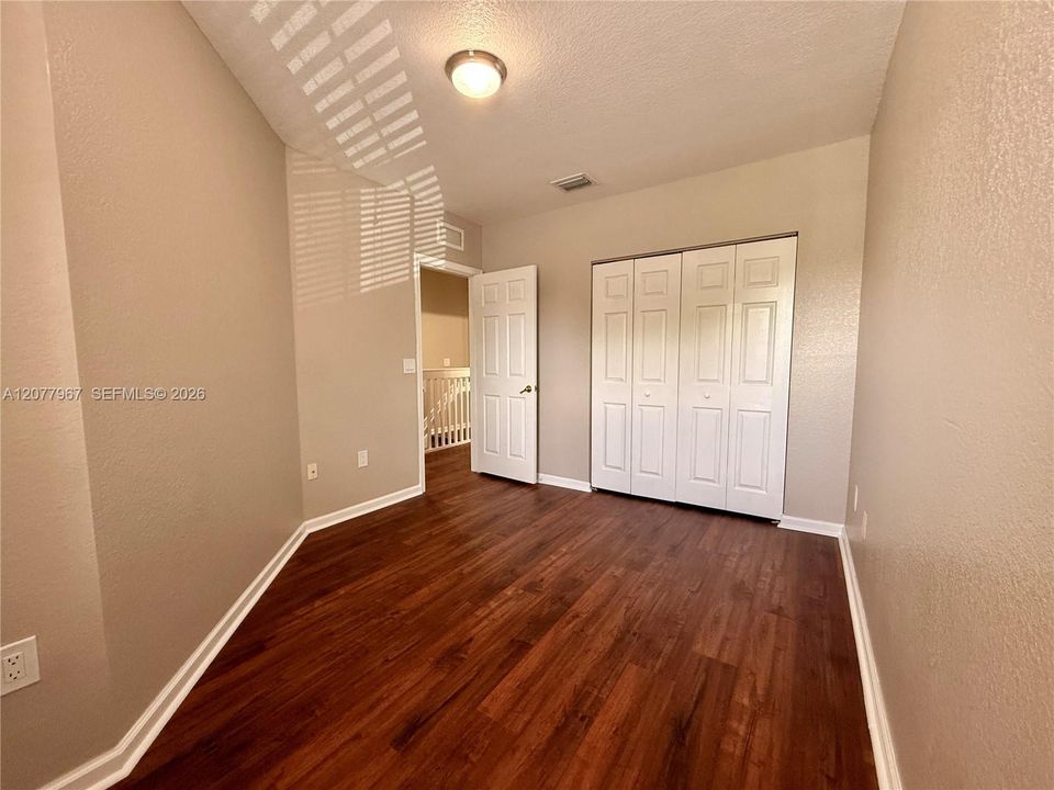 For Rent: $2,900 (3 beds, 2 baths, 1306 Square Feet)