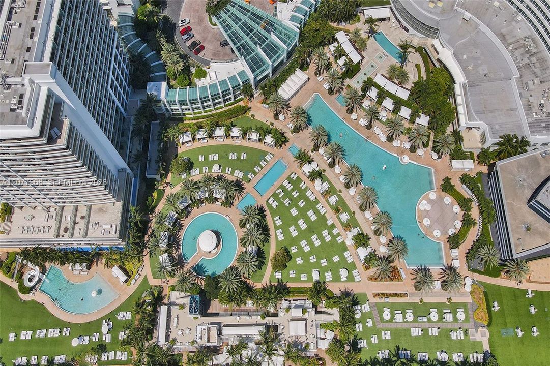 Pool grounds