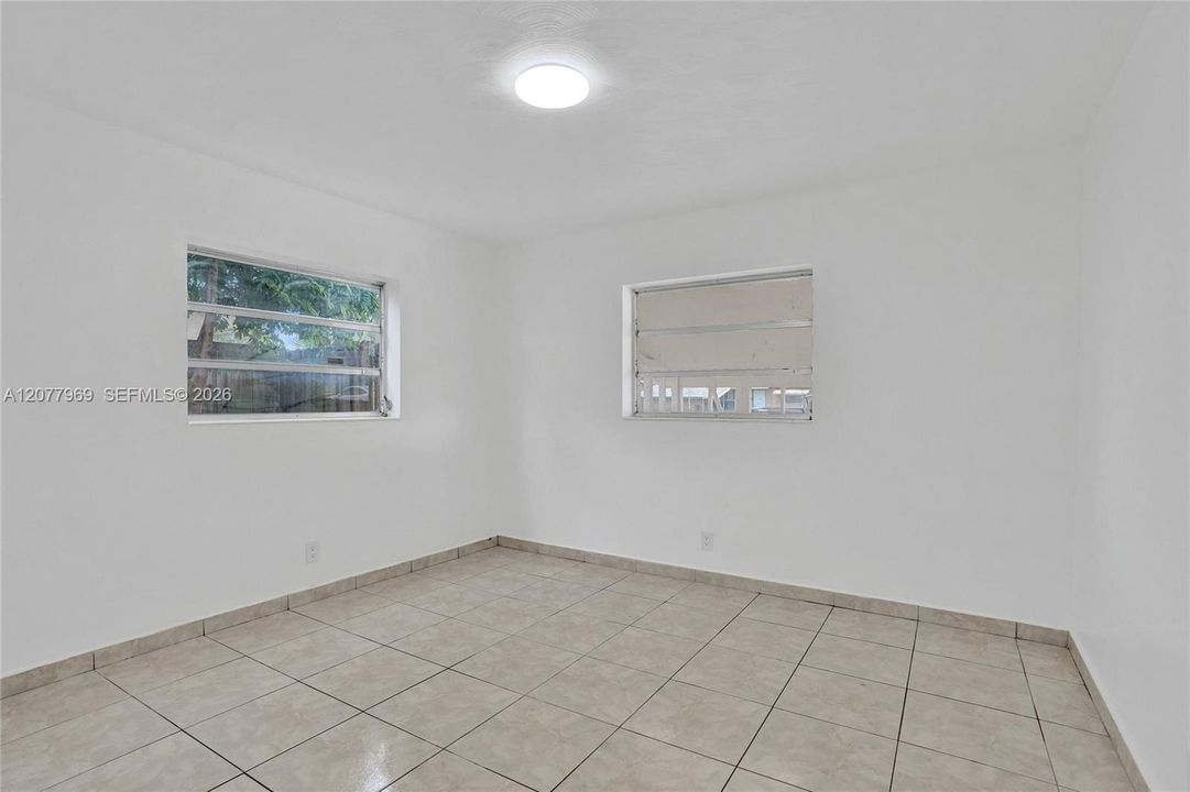 For Sale: $564,900 (3 beds, 2 baths, 1656 Square Feet)
