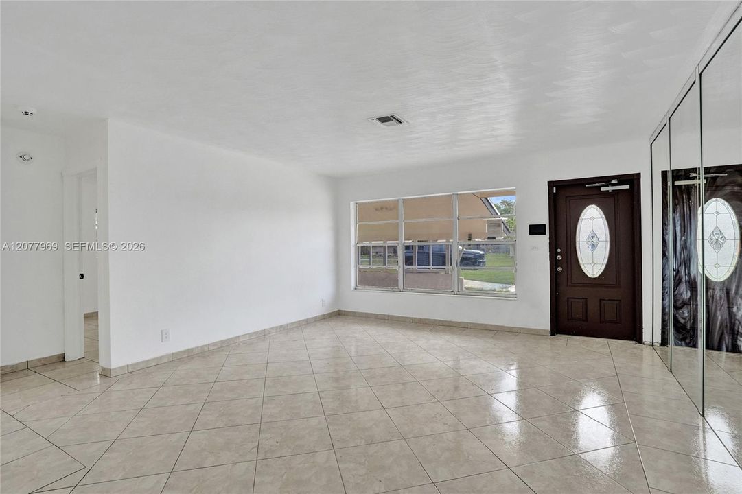 For Sale: $564,900 (3 beds, 2 baths, 1656 Square Feet)