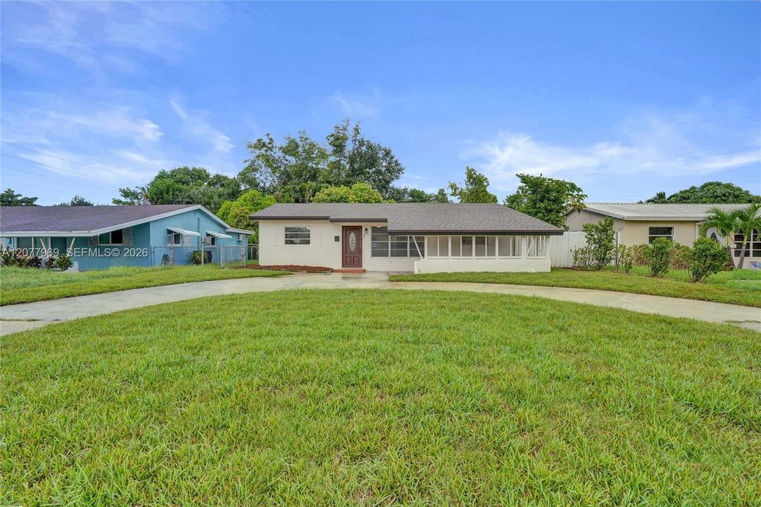 For Sale: $564,900 (3 beds, 2 baths, 1656 Square Feet)