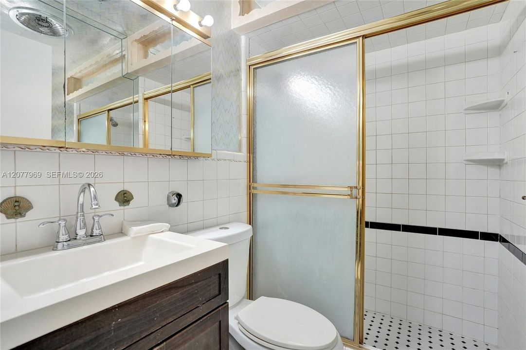 For Sale: $564,900 (3 beds, 2 baths, 1656 Square Feet)