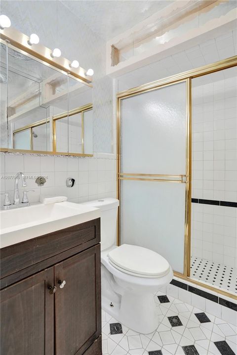 For Sale: $564,900 (3 beds, 2 baths, 1656 Square Feet)