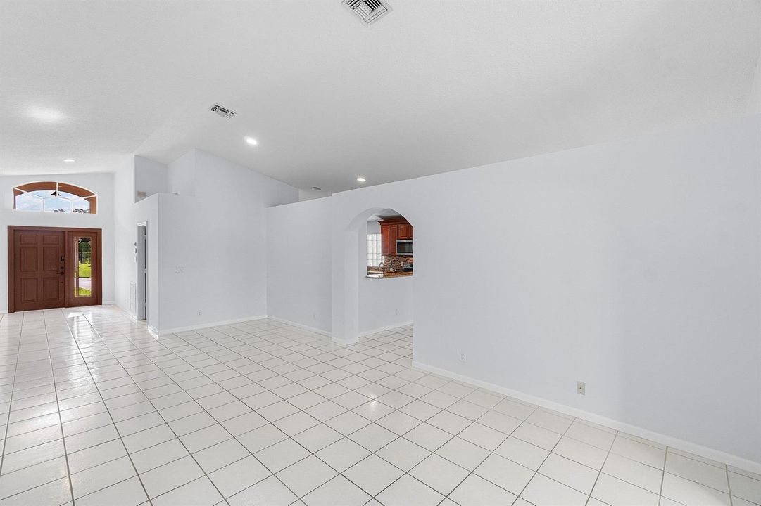 011-5737RoyalClubDrive-BoyntonBeach-FL-3