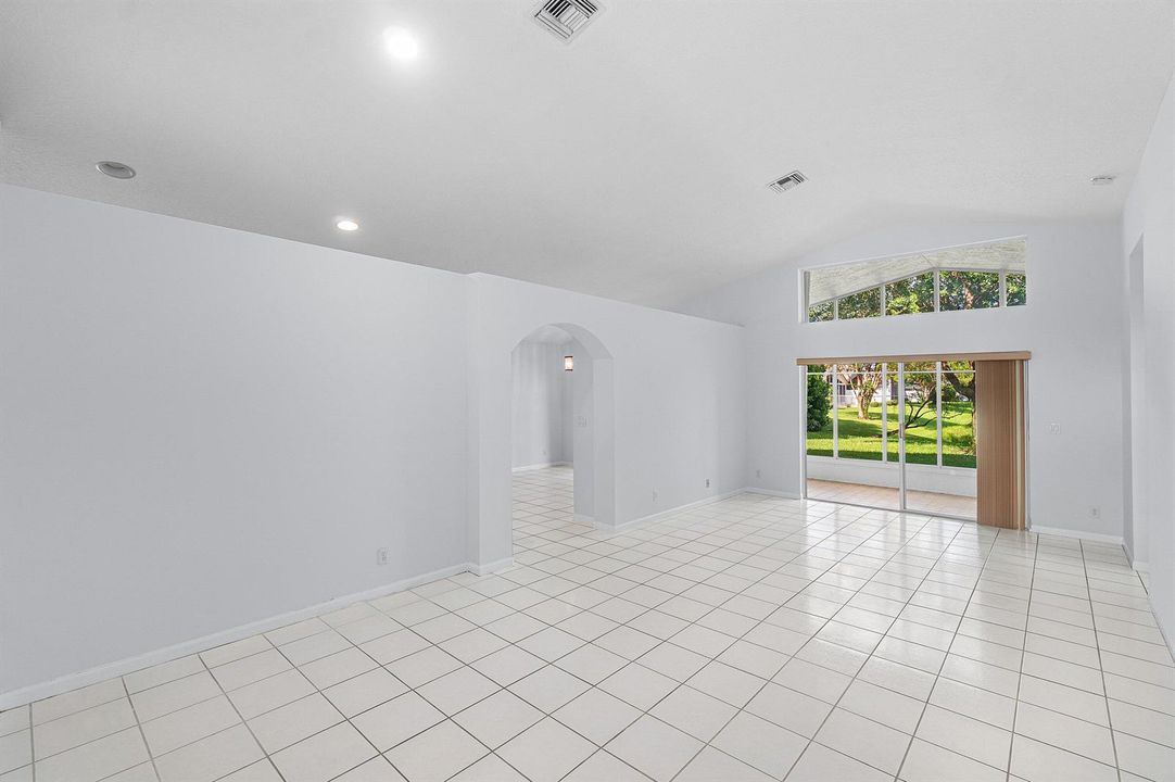 007-5737RoyalClubDrive-BoyntonBeach-FL-3