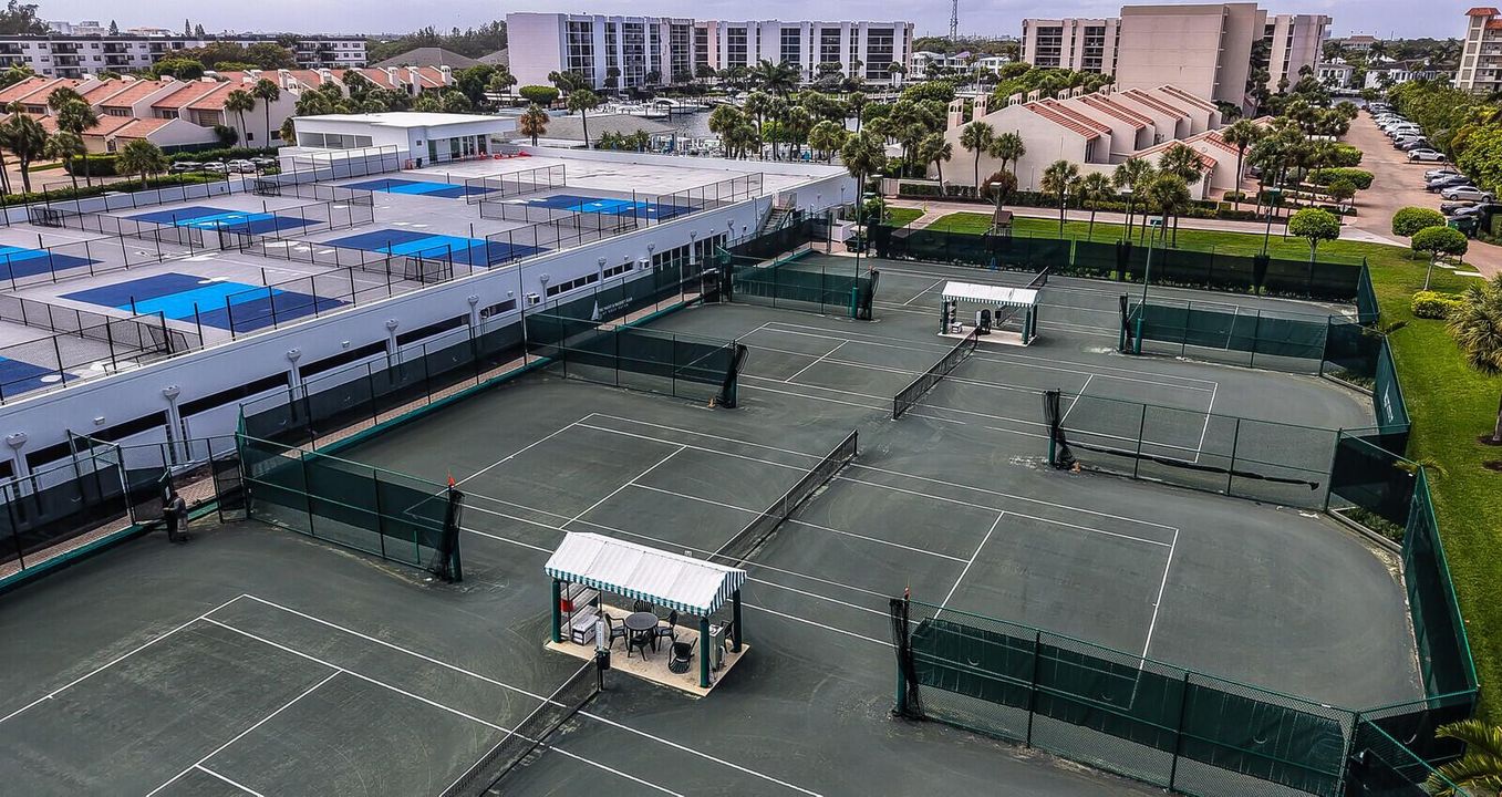 Tennis