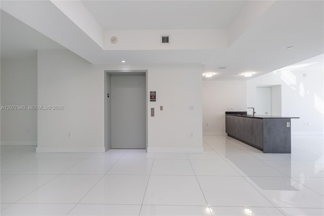 For Rent: $6,500 (2 beds, 3 baths, 1314 Square Feet)