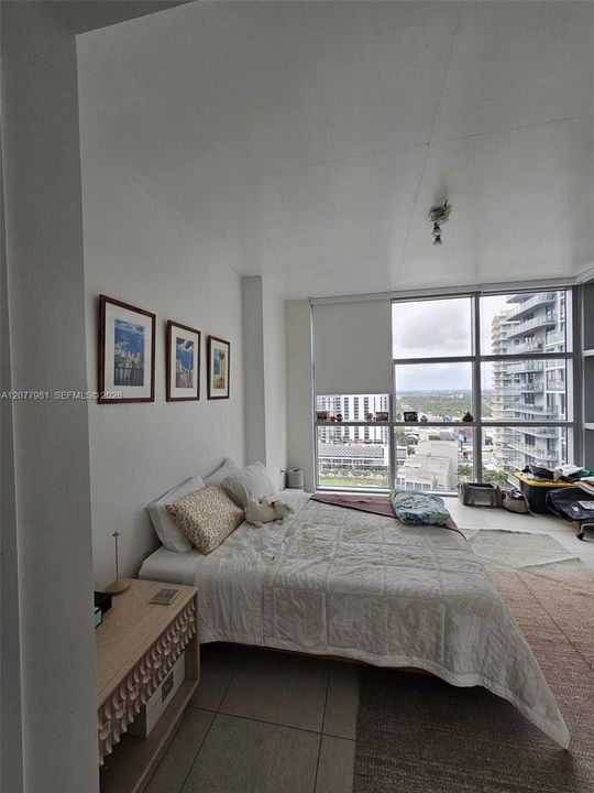 For Rent: $3,100 (1 beds, 1 baths, 761 Square Feet)