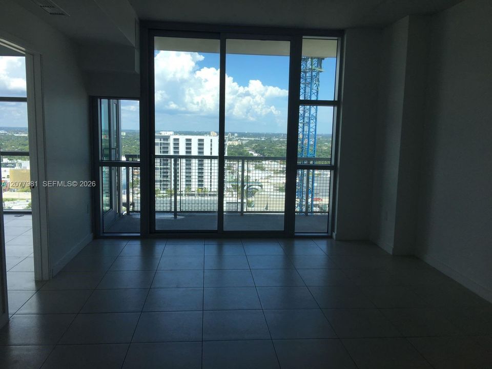 For Rent: $3,100 (1 beds, 1 baths, 761 Square Feet)