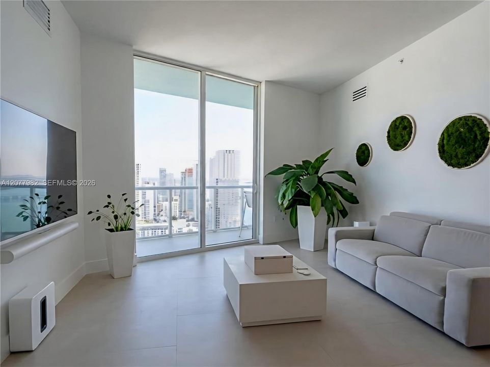 For Rent: $8,900 (3 beds, 2 baths, 1936 Square Feet)