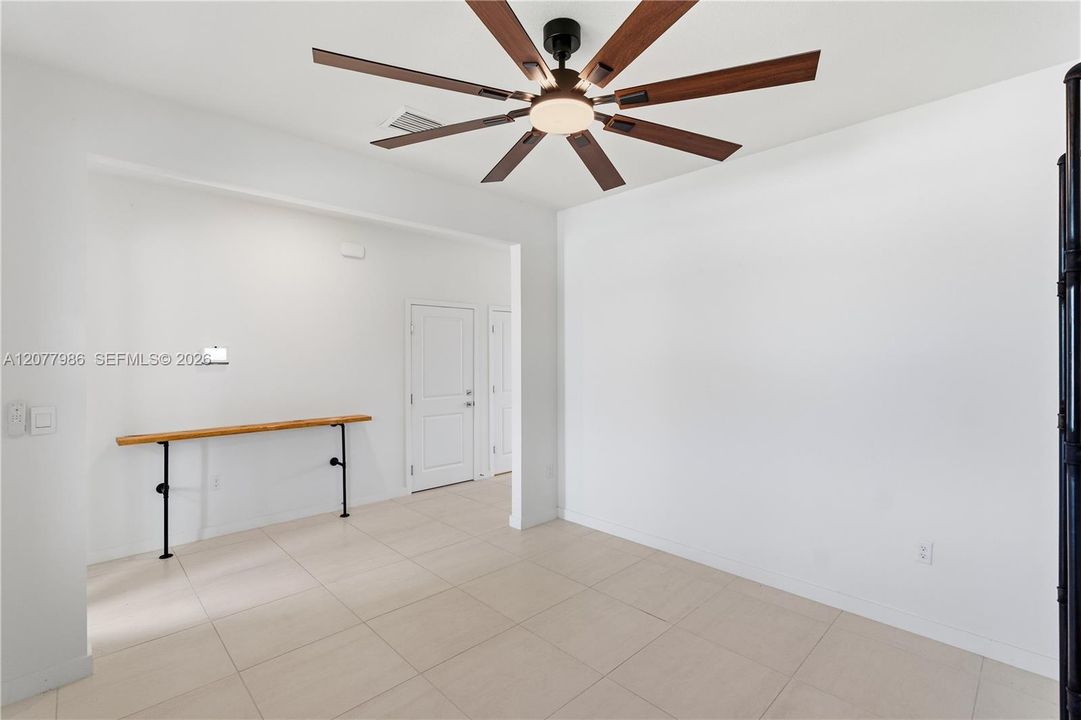 For Sale: $624,000 (4 beds, 2 baths, 2544 Square Feet)
