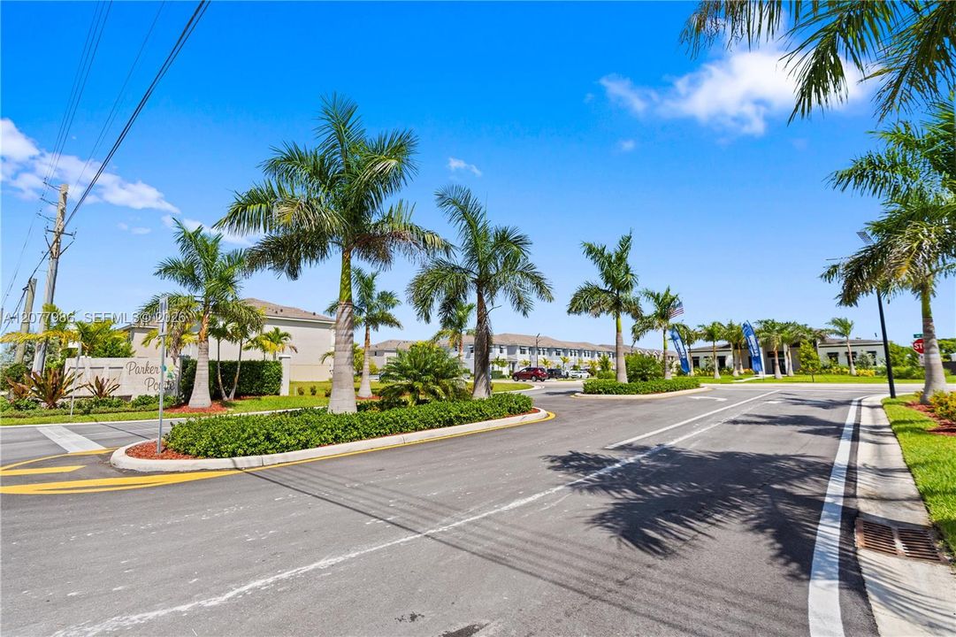 For Sale: $624,000 (4 beds, 2 baths, 2544 Square Feet)