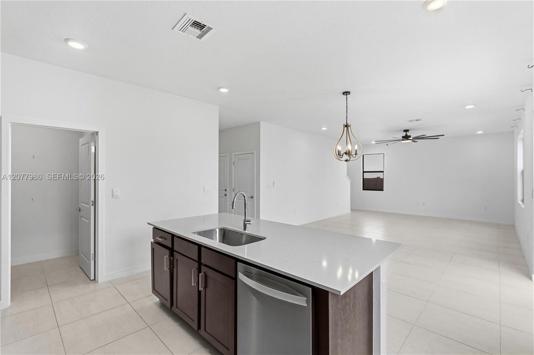For Sale: $624,000 (4 beds, 2 baths, 2544 Square Feet)
