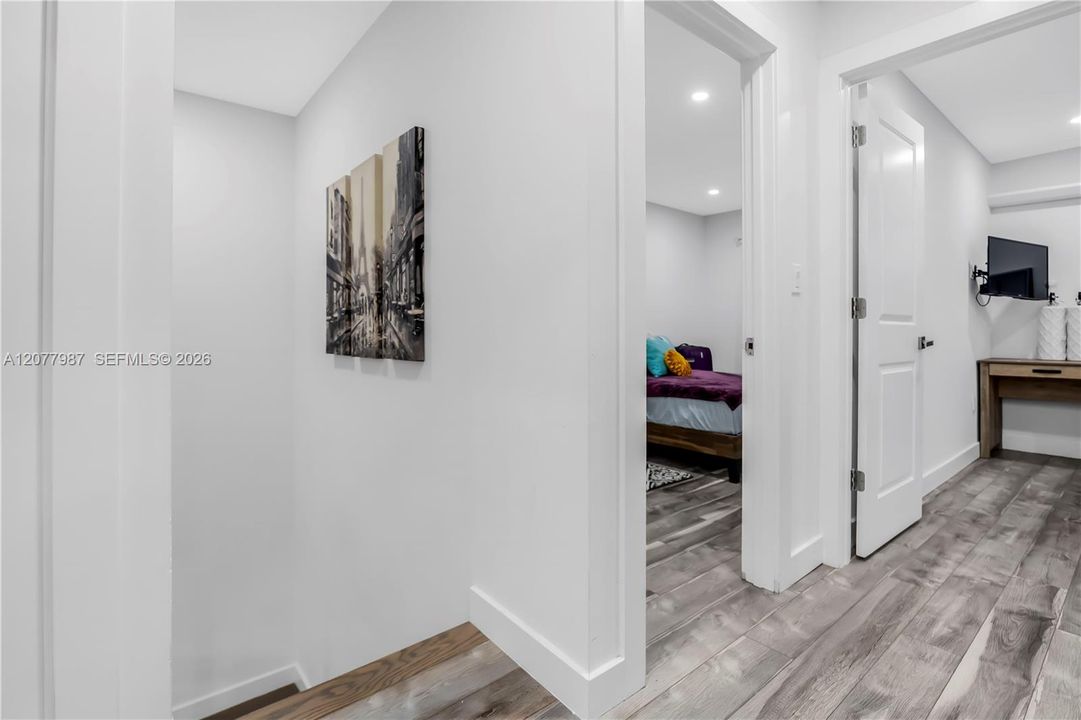 For Sale: $349,999 (3 beds, 2 baths, 1330 Square Feet)