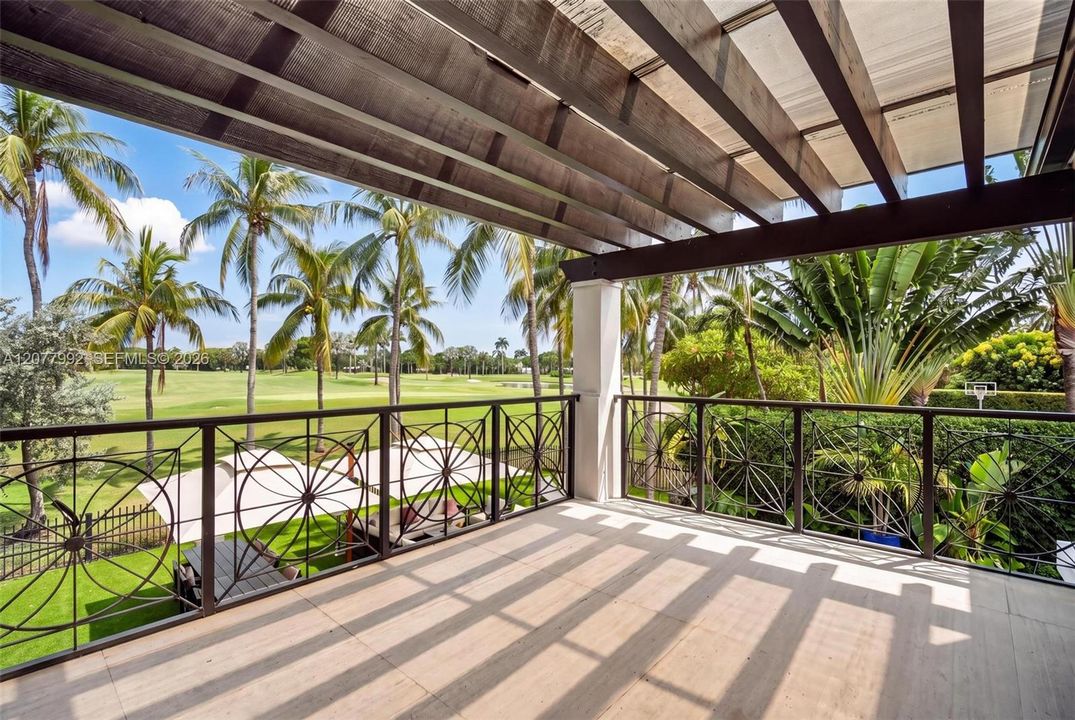 En Venta: $10,360,000 (5 camas, 4 baños, 4962 Pies cuadrados)